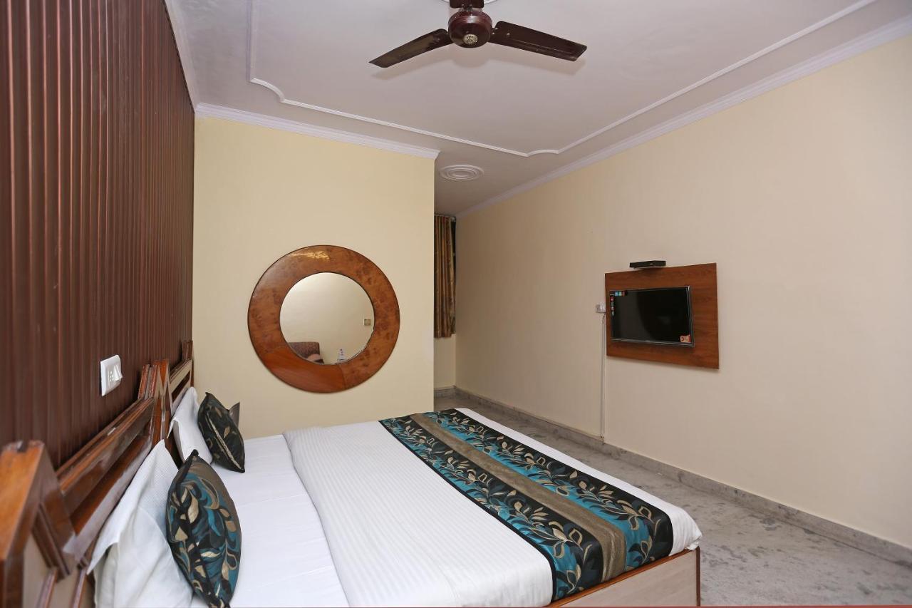 Oyo Flagship 9554 Hotel Grand Plaza Faridabad Exterior photo